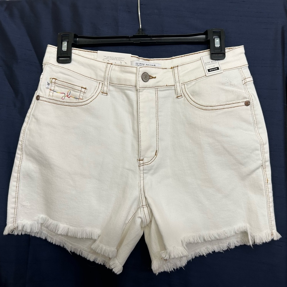 NWT Judy blue white denim shorts. Perfect condition and so cute!